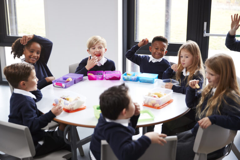 Children eating breakfast